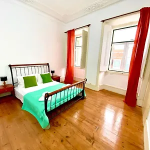 https://chiado-central-large-and-comfortable-double-room-in.hotels-lisbon-portugal.com